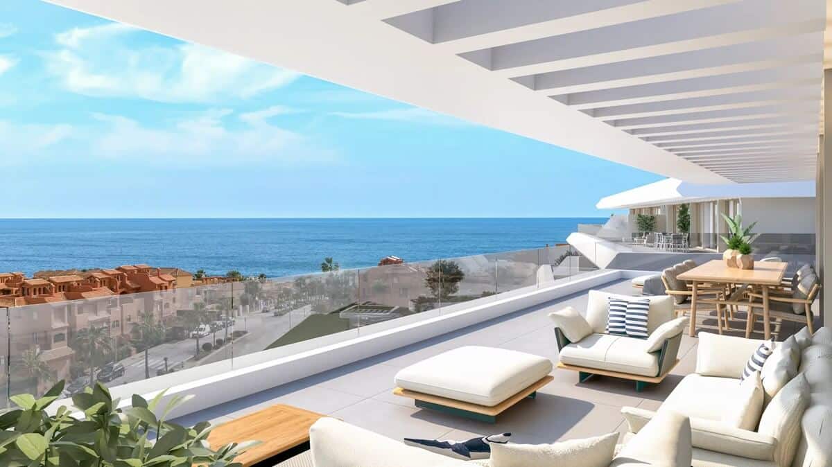 Apartment in Estepona with 3 bedrooms and 2 bathrooms 143m2