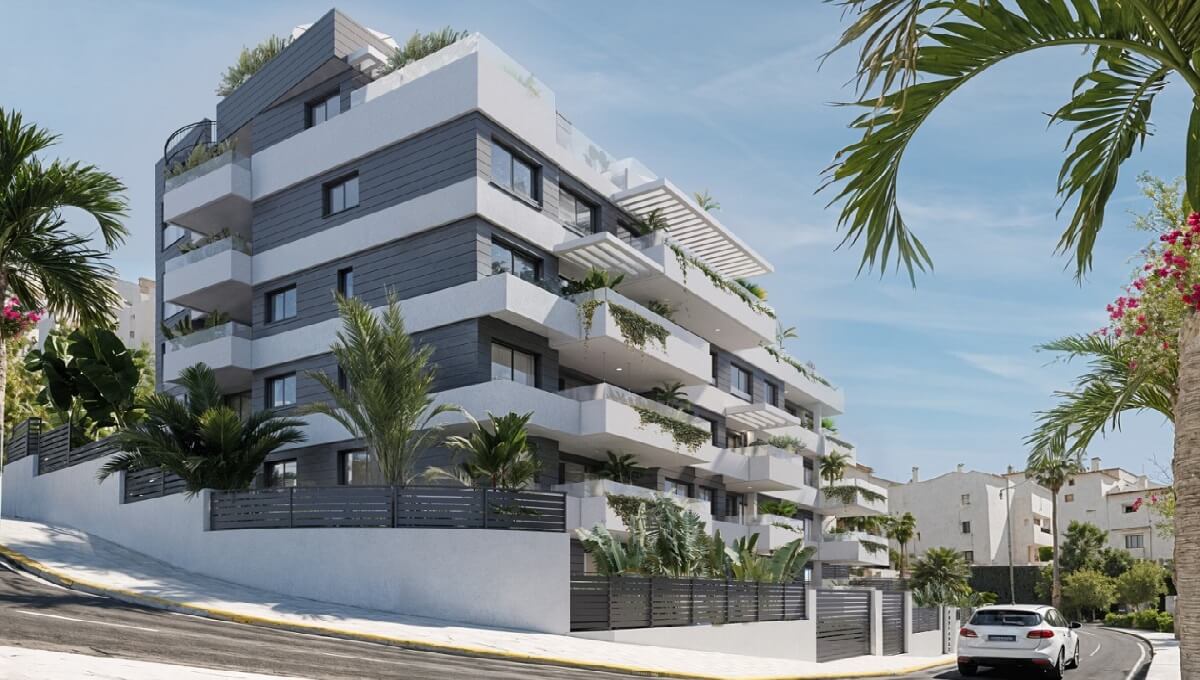 Apartment in Estepona with 2 bedrooms and 1 bathrooms 67m2