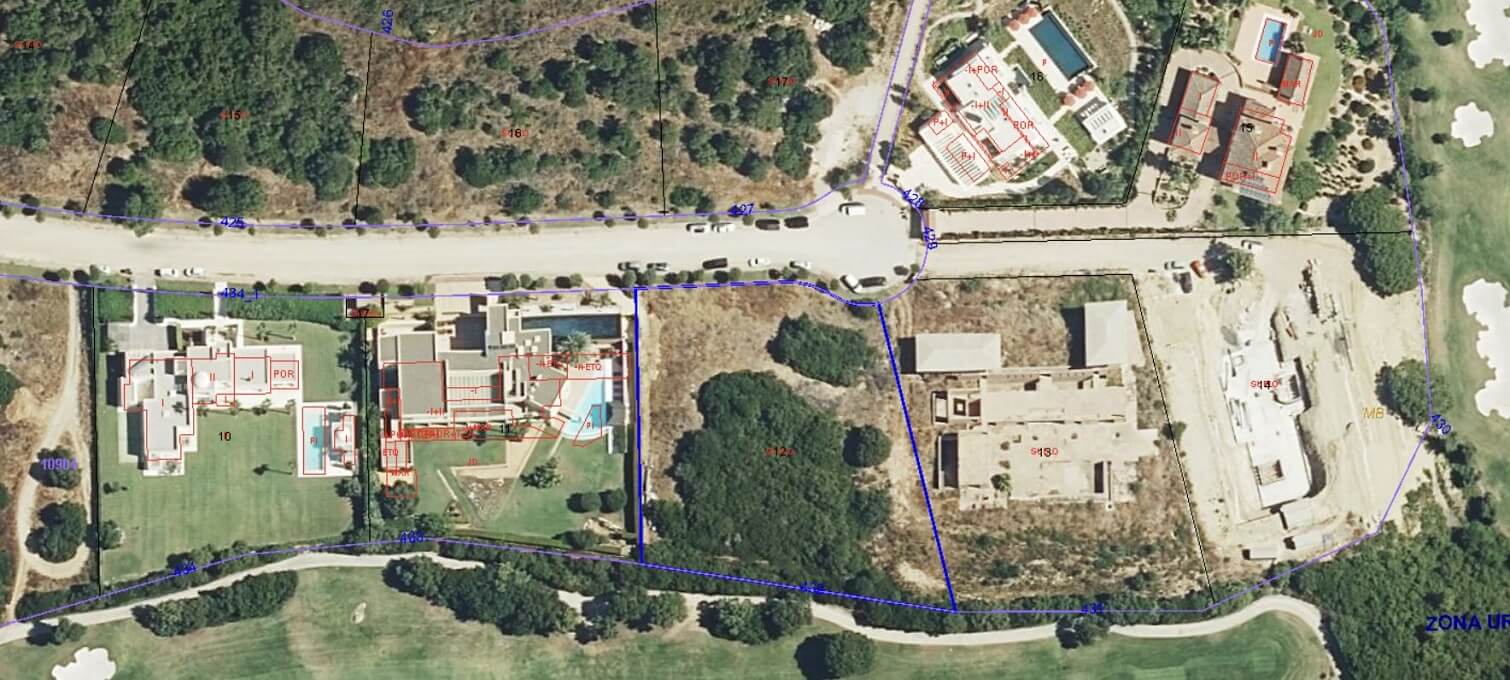 Plot in Sotogrande with bedrooms and bathrooms -1m2